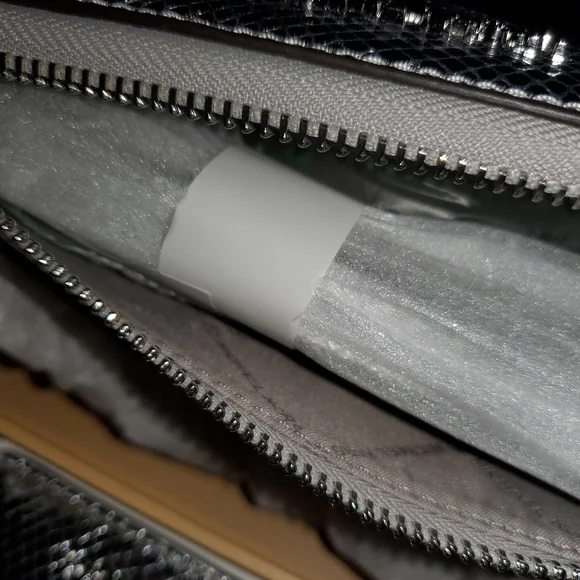 Michael Kors Box - Picture 8 of 11